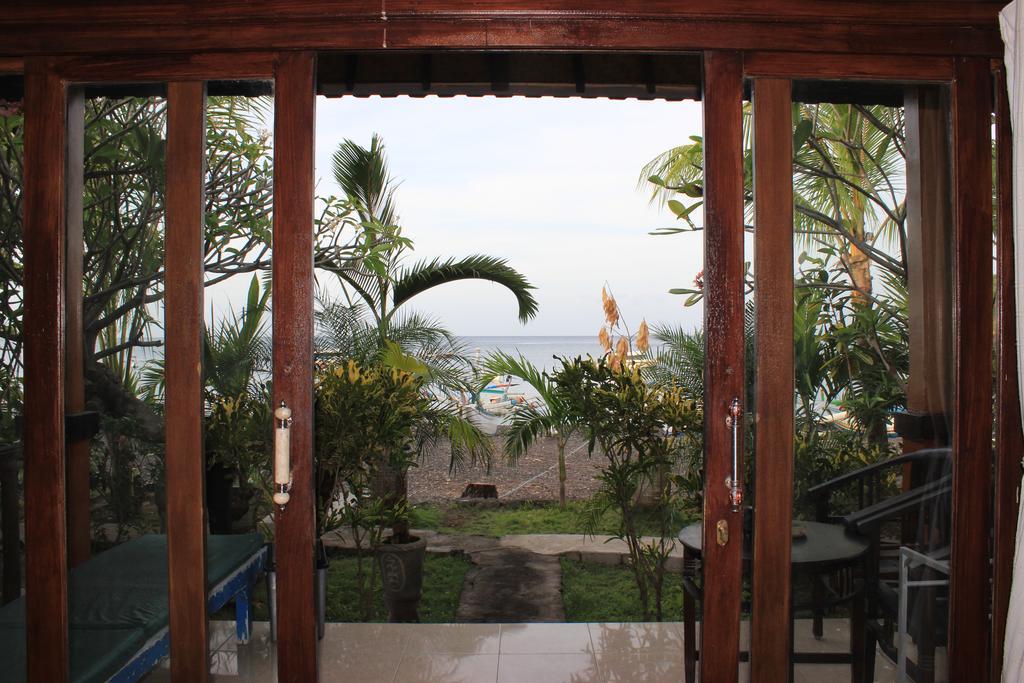 Coconut Beach Bungalows & Warung Amed Exterior foto