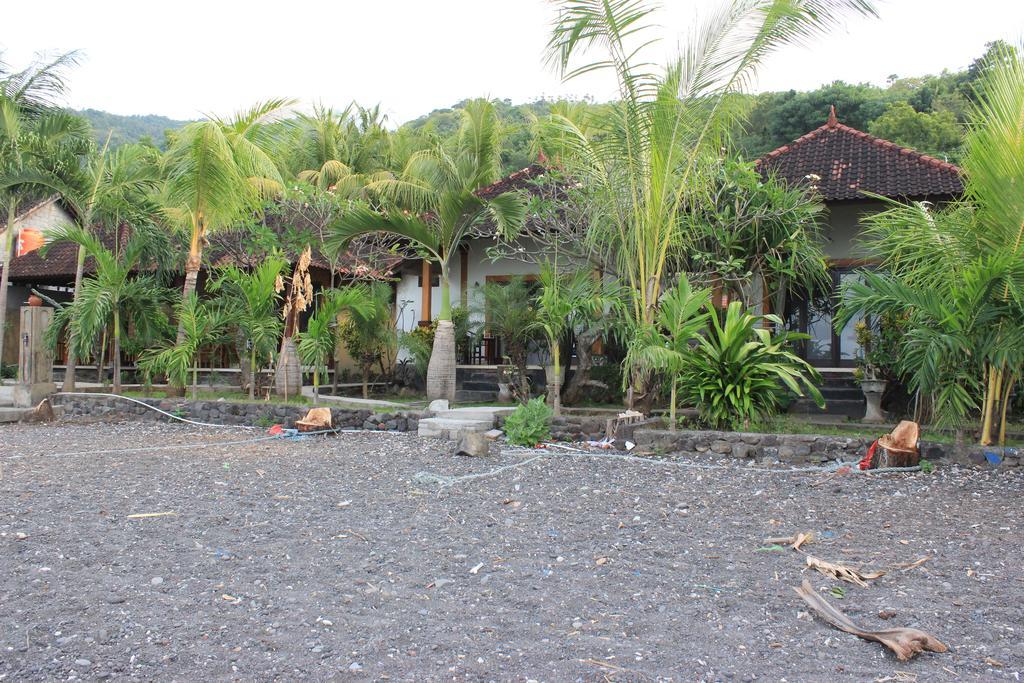 Coconut Beach Bungalows & Warung Amed Exterior foto